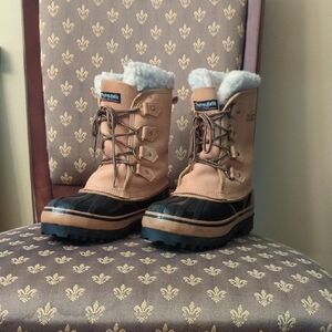 Northwest Territory Beige and Black Winter Boots